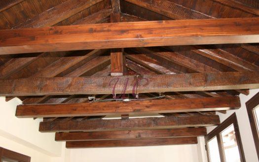 Plza. Mariana Pineda, junto edificio rehabilita en su totalidad