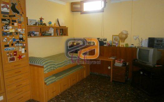 El Fargue: Espectacular gran casa-chalet con 10.500m2 de parcela y 330m2 de vivienda.