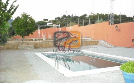 El Fargue: Espectacular gran casa-chalet con 10.500m2 de parcela y 330m2 de vivienda.