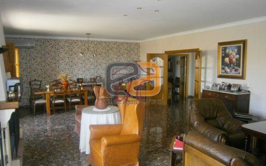 El Fargue: Espectacular gran casa-chalet con 10.500m2 de parcela y 330m2 de vivienda.