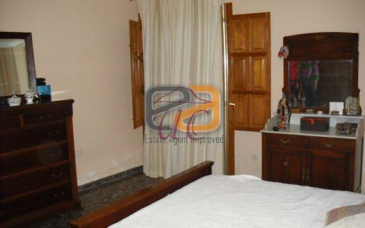 El Fargue: Espectacular gran casa-chalet con 10.500m2 de parcela y 330m2 de vivienda.