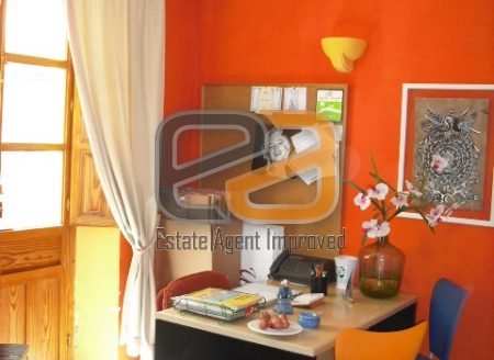 Despacho con 4 puestos de trabajo C/ Navas