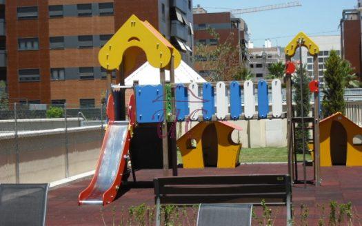 Parque de las Ciencias, Magnífico piso con garaje y trastero